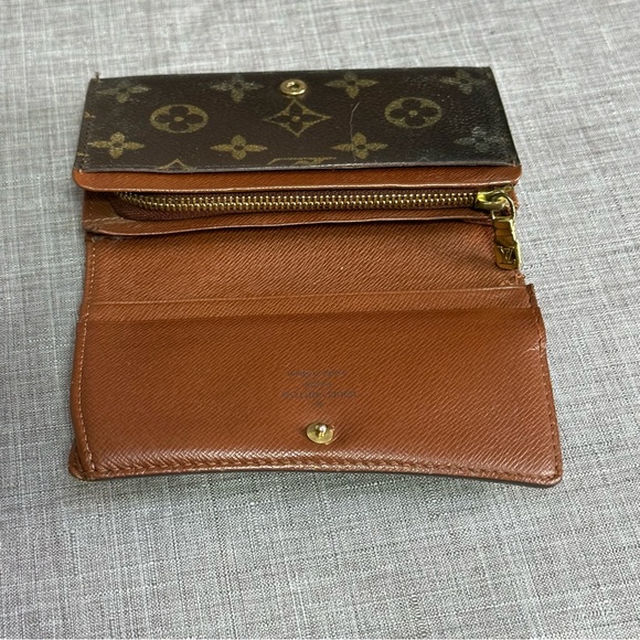 Louis Vuitton Womens Brown Monogram Canvas Leather Wallet Authentic - Picture 4 of 13